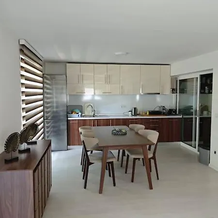 فيلة Spacious Retreat *